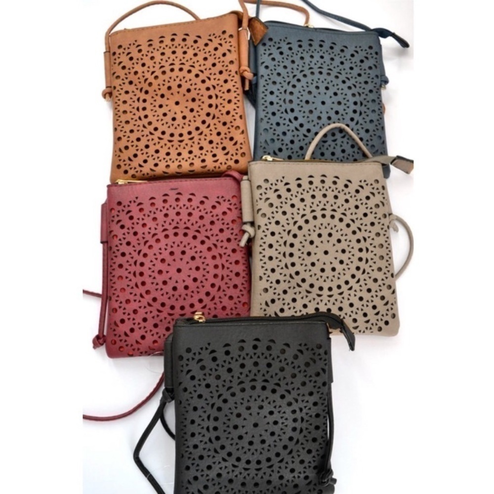 3/$28❤️Vegan Leather Mandala accent Mini Crossbody Handbag